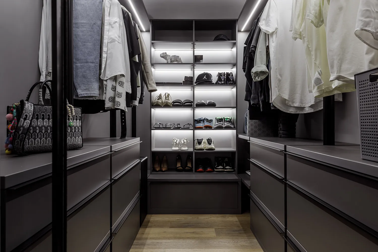 Меркато Ксении Костарной