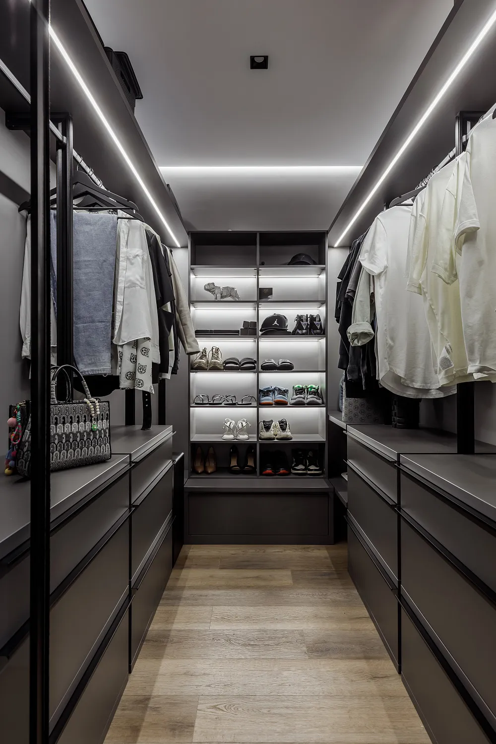 Меркато Ксении Костарной